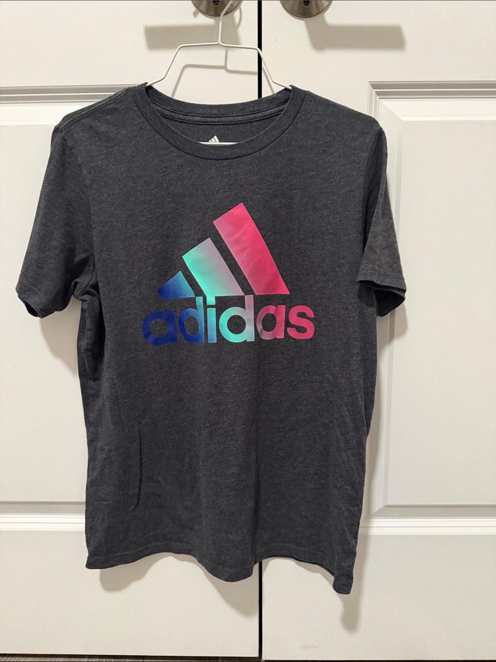 Boys adidas T-shirt bundle - Picture 3 of 10